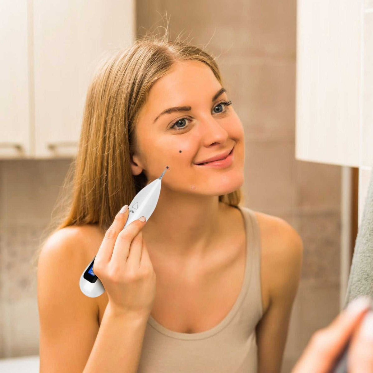 Doba Skin Tag Repair Kit portable beauty device with LCD display, USB charging, multi-level settings, and six replaceable needles.